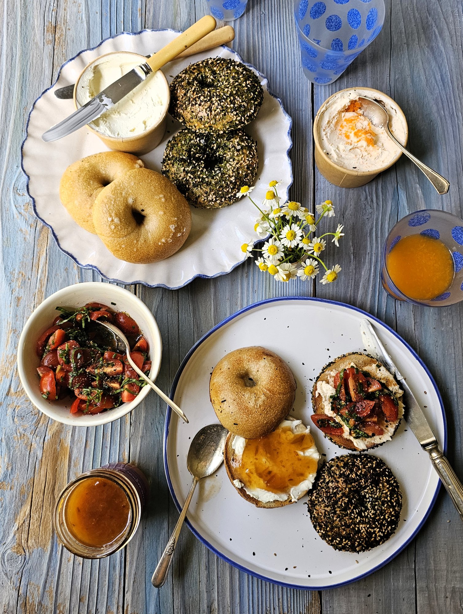 Bagels with Tomatoes and Herbs